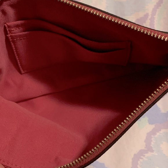 Pink Coach wallet/key/card/phone holder - Picture 2 of 4